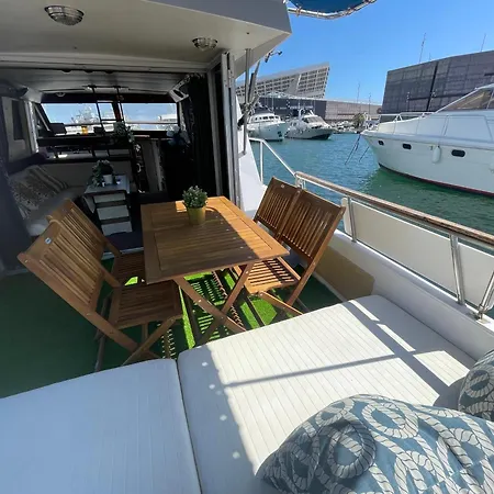 Båthotell Spacious And Cozy Boat House In Barcelona